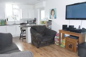 LOUNGE/KITCHEN- click for photo gallery
